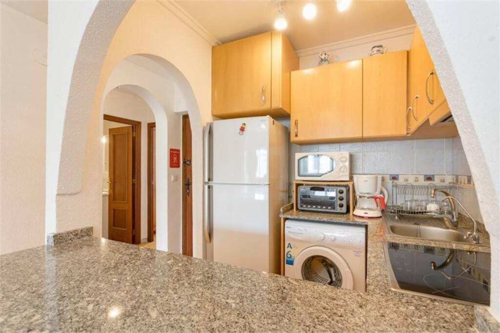 Beautiful Apartment With 2 Bedrooms Close To Beach Torrevieja Exterior foto